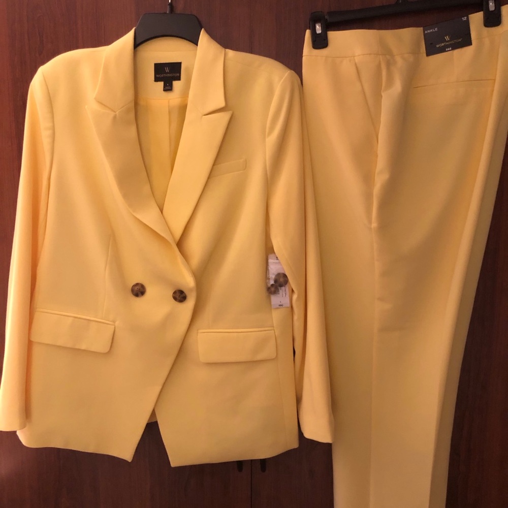 Women’s suit - Size 14 Pants and Size Large Jacket